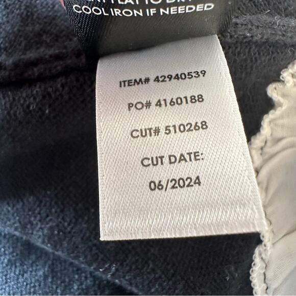 TORRID | Long Sleeve Black Sweater with White Shirt Hem | Size 14/16 - Picture 8 of 8